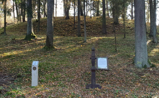 10_Lūžų piliakalnis (1).jpg